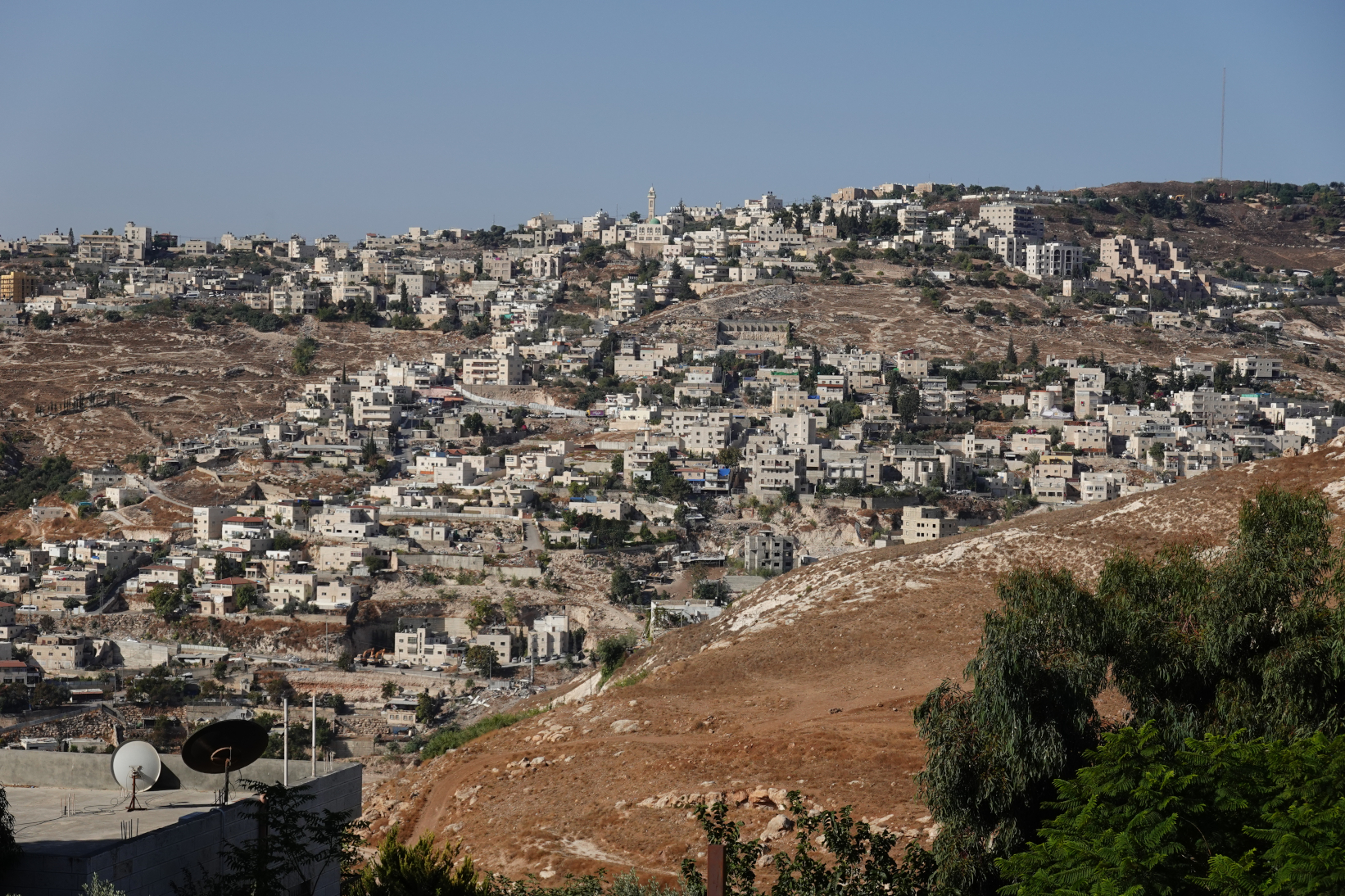 Rue en pierre dans une ville palestinienne
